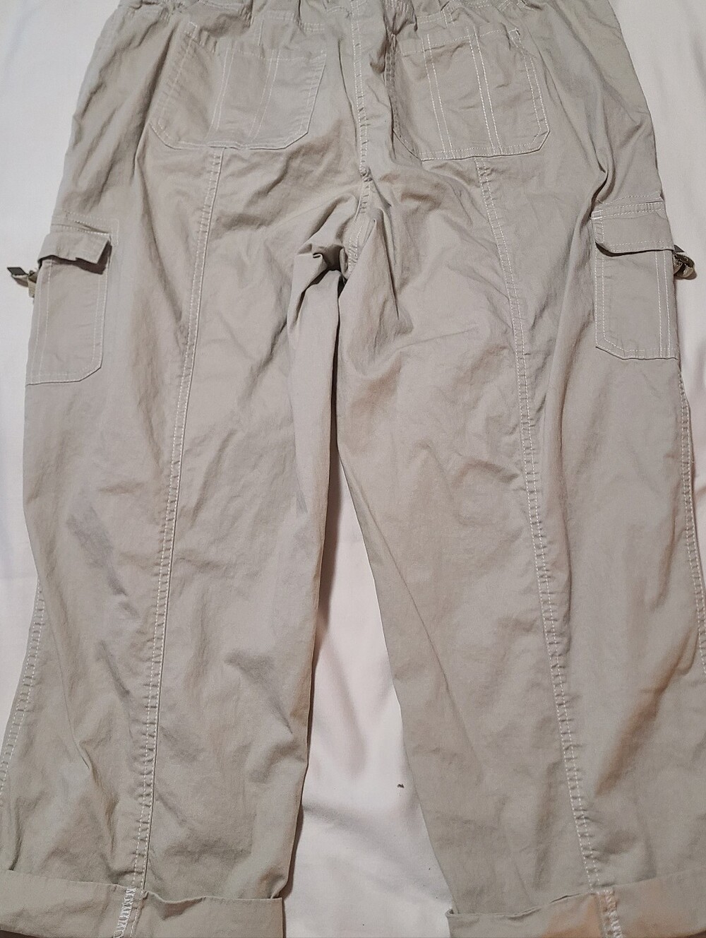 Womens Lightweight Cargo Pants in Light Beige - Picture 3 of 4